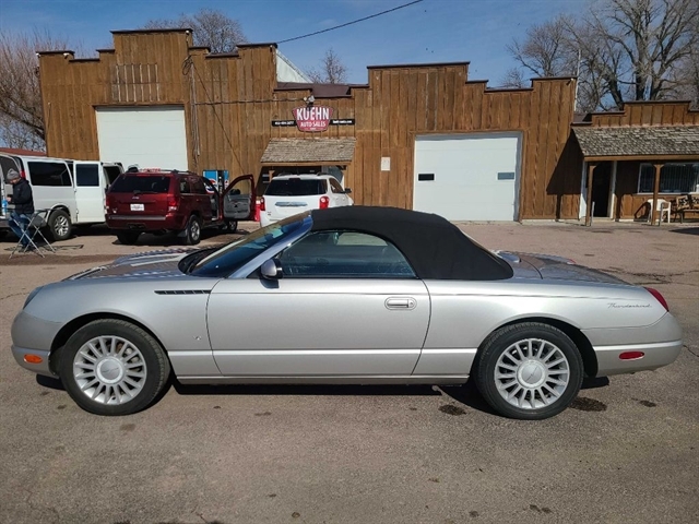 Used 2004 Ford Thunderbird Deluxe with VIN 1FAHP60A74Y109837 for sale in Winner, SD