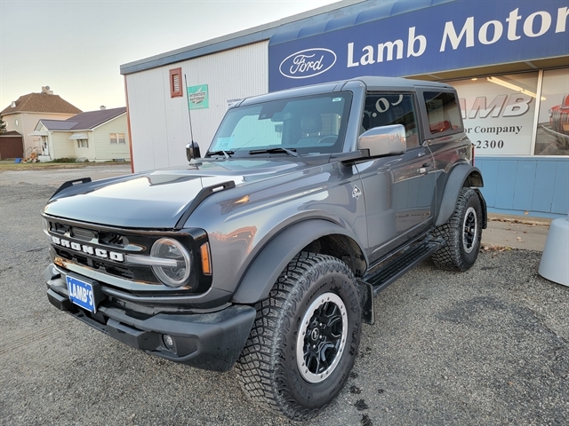 Used 2022 Ford Bronco 2-Door Outer Banks with VIN 1FMDE5CP3NLB82514 for sale in Winner, SD