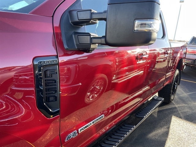 Used 2021 Ford F-250 Super Duty Lariat with VIN 1FT8W2BT7MEC61252 for sale in Winner, SD