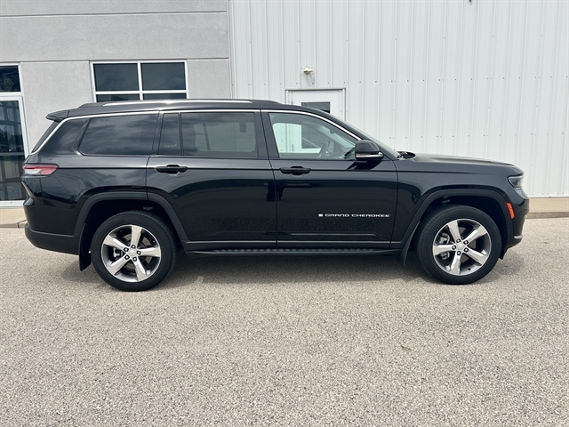 2022 JEEP GRAND CHEROKEE L Limited - Thumbnail 4