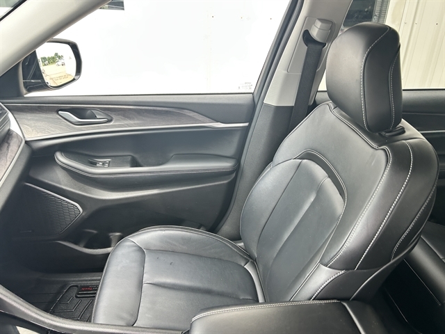 2022 JEEP GRAND CHEROKEE L Limited - Thumbnail 17
