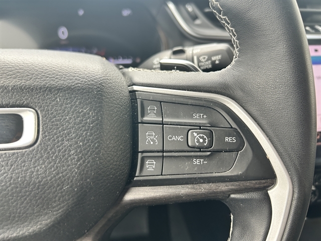 2022 JEEP GRAND CHEROKEE L Limited - Thumbnail 29