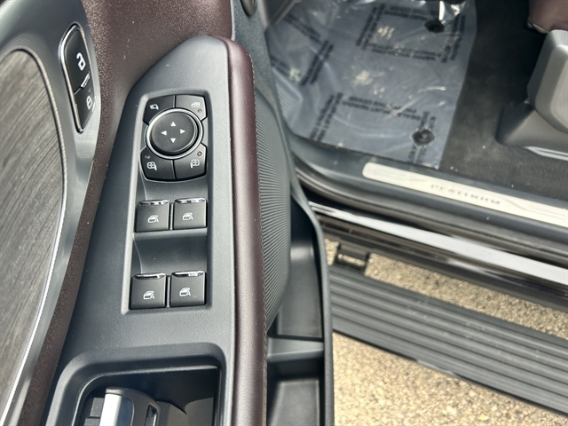 2025 FORD EXPEDITION MAX Platinum - Thumbnail 29
