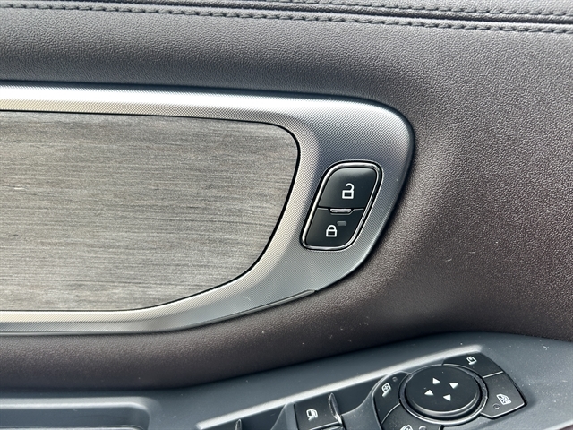 2025 FORD EXPEDITION MAX Platinum - Thumbnail 30