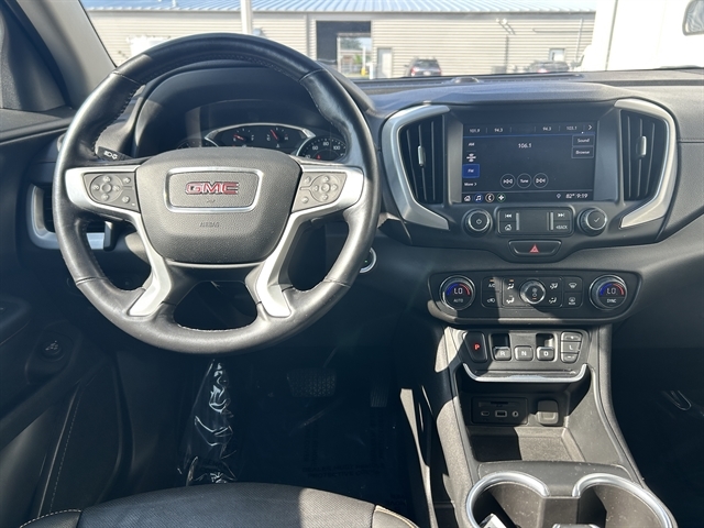 2020 GMC TERRAIN SLT - Thumbnail 3