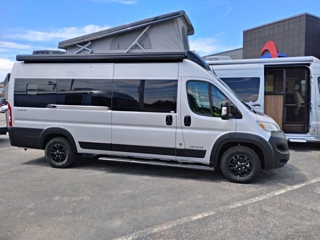 2026 AIRSTREAM RANGELINE Poptop