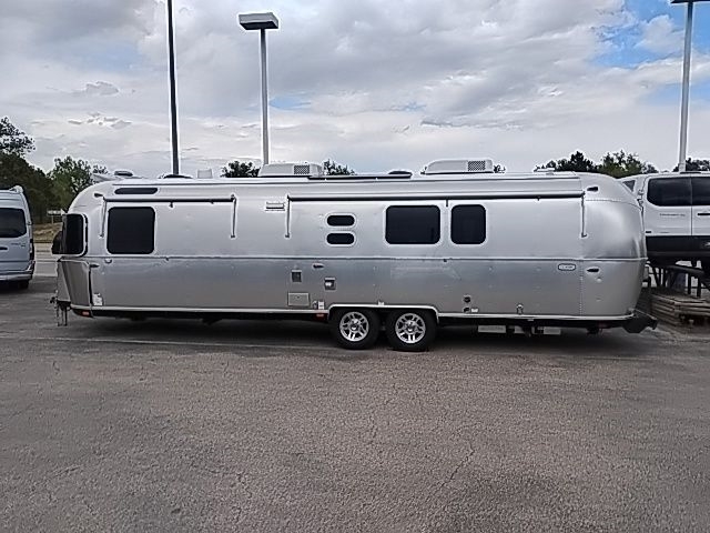 2026 AIRSTREAM CLASSIC 33FB