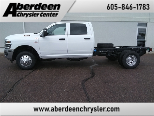 2025 Ram 3500 Tradesman photo 4