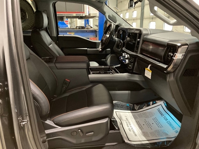 2026 Ford F-250 photo 3