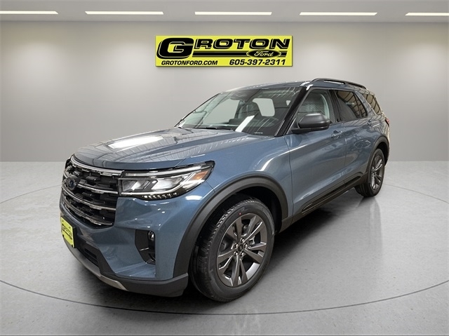 2026 Ford Explorer photo 3