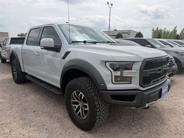 2017 Ford F-150 Raptor SuperCrew 4WD