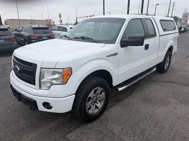 White 2013 Ford F-150 Pickup Truck Four-Wheel Drive Automatic