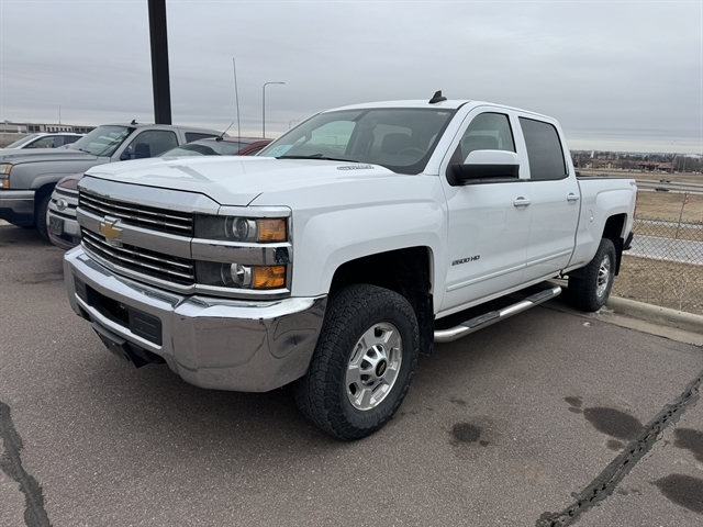 2015 Chevrolet Silverado 2500HD LT Crew Cab 4WD