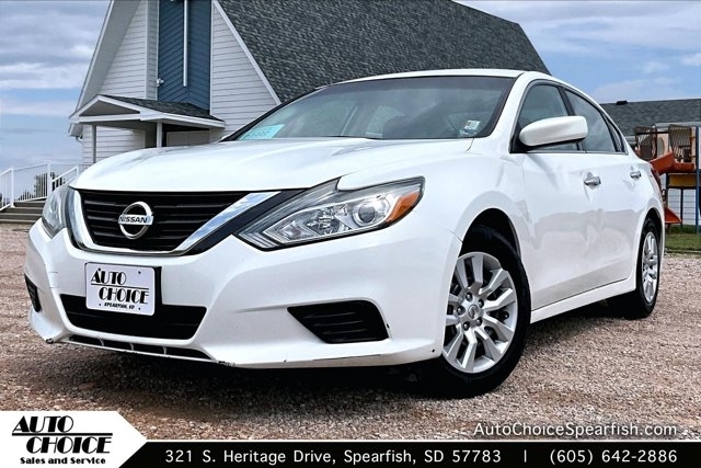 Glacier White 2016 Nissan Altima Sedan Front-Wheel Drive Continuously Variable Transmission