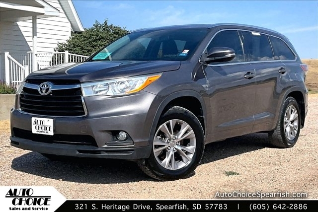  2014 Toyota Highlander XLE AWD   