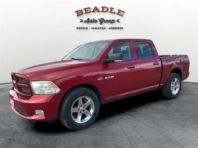 Inferno Red Crystal Pearl 2010 Dodge RAM 1500 SLT Crew Cab 4WD Pickup Truck Four-Wheel Drive Automatic