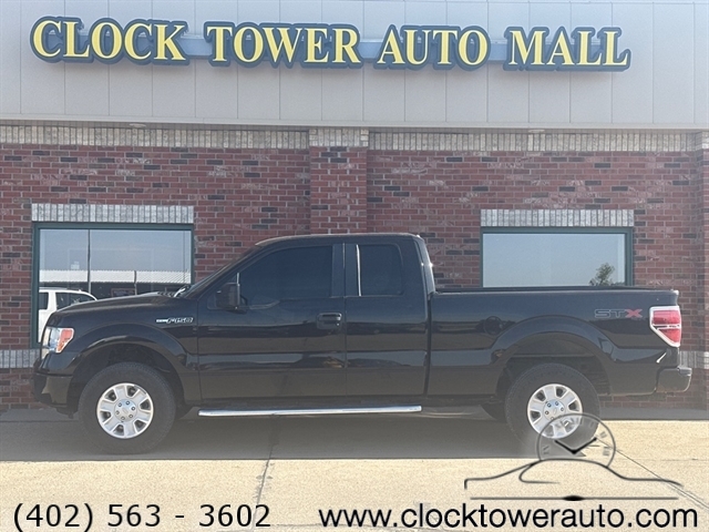 Tuxedo Black Metallic 2012 Ford F-150 STX SuperCab 4WD Pickup Truck Four-Wheel Drive Automatic