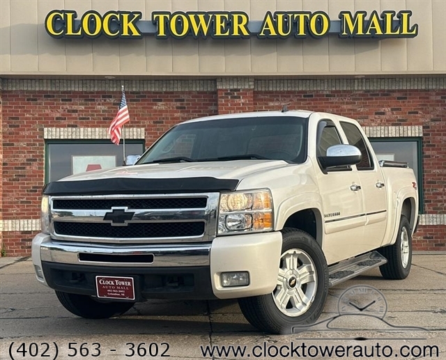  2011 Chevrolet Silverado 1500 LT Crew Cab 4WD   