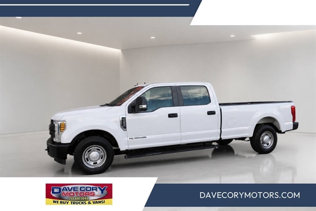 Oxford White 2019 Ford F-250 Super Duty Pickup Truck Automatic