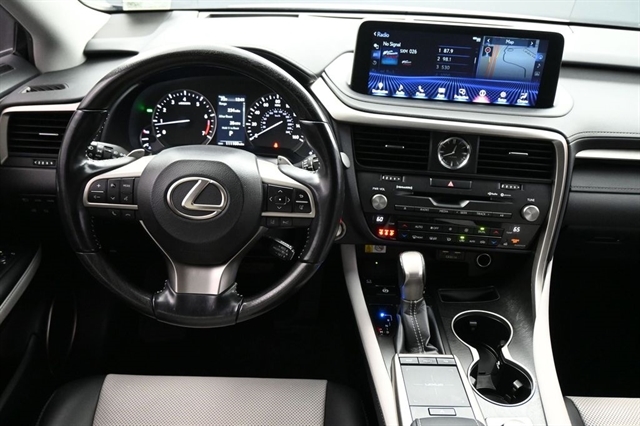 View vehicle photo 6