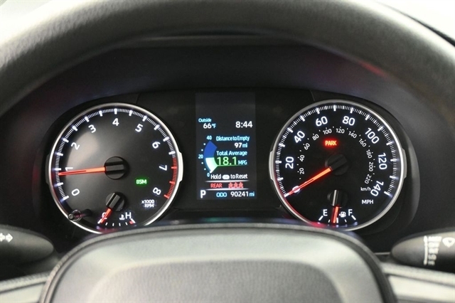View vehicle photo 7