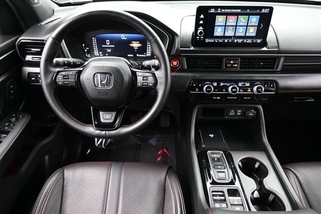 View vehicle photo 6
