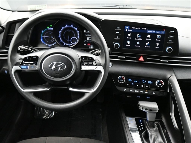 View vehicle photo 6