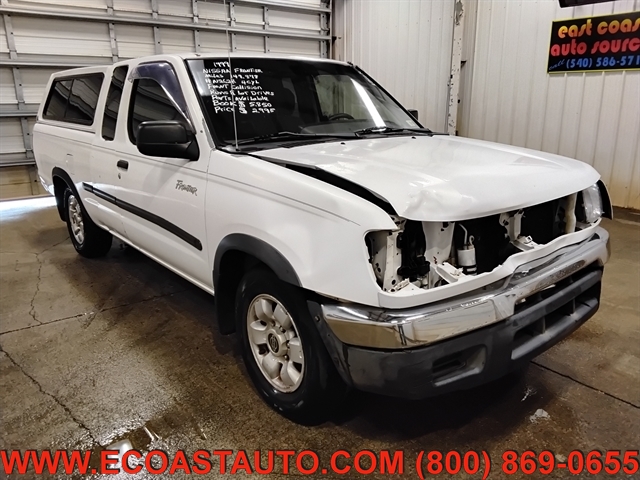Cloud White 1999 Nissan Frontier 2 Dr XE Extended Cab SB Pickup Truck Rear-Wheel Drive Automatic