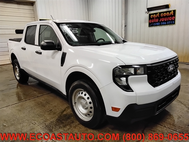 Oxford White 2025 Ford Maverick Pickup Truck All-Wheel Drive Automatic