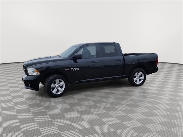 View vehicle photo 4