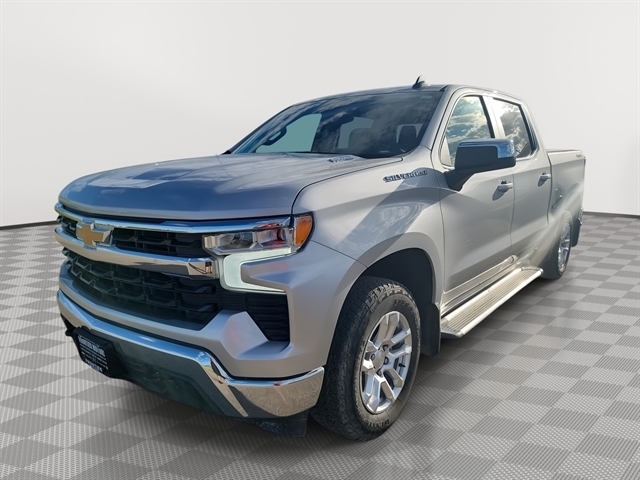 2022 Chevrolet Silverado 1500 LT Crew Cab 4WD