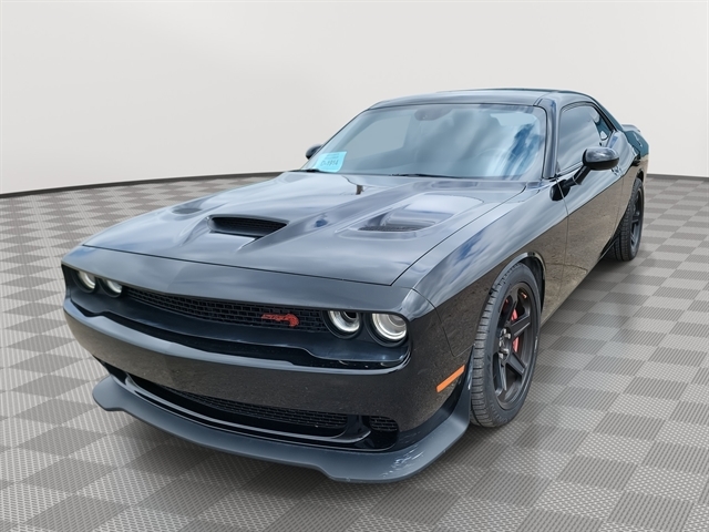  2015 Dodge Challenger SRT Hellcat RWD   