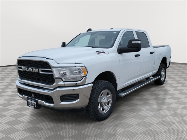 2024 RAM 2500 Tradesman Crew Cab 4WD
