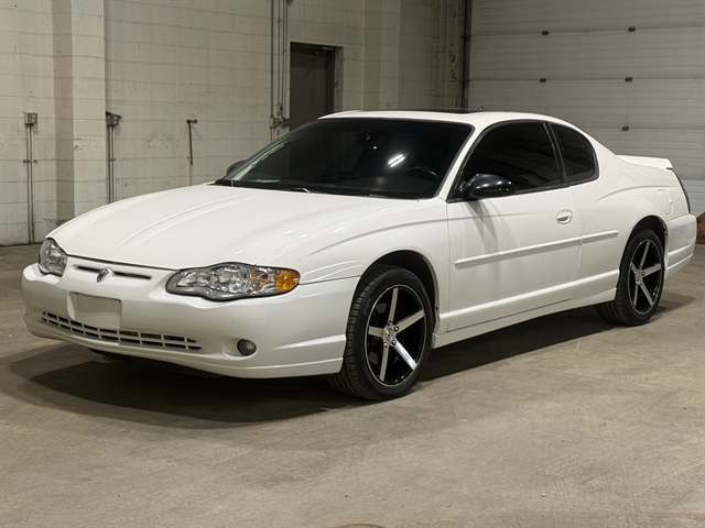 White 2004 Chevrolet Monte Carlo Coupe Front-Wheel Drive Automatic