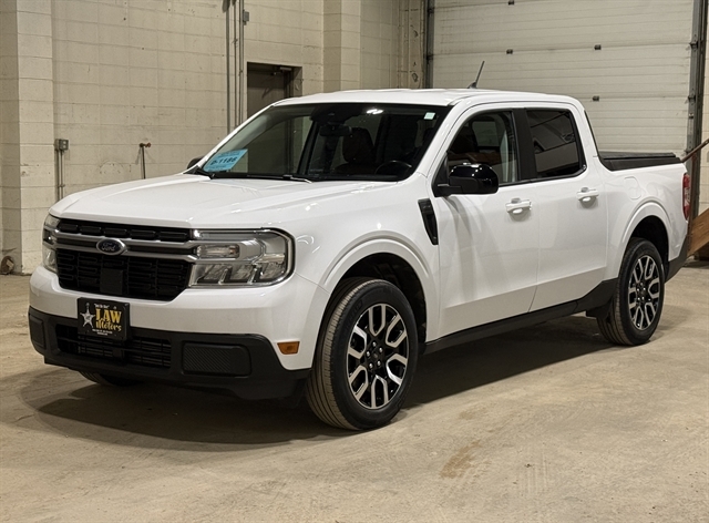 Oxford White 2024 Ford Maverick Lariat SuperCrew AWD Pickup Truck All-Wheel Drive Automatic