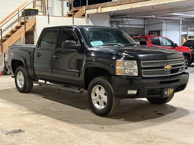 View vehicle photo 6