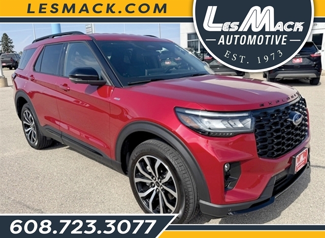 2025 Ford Explorer ST-Line AWD