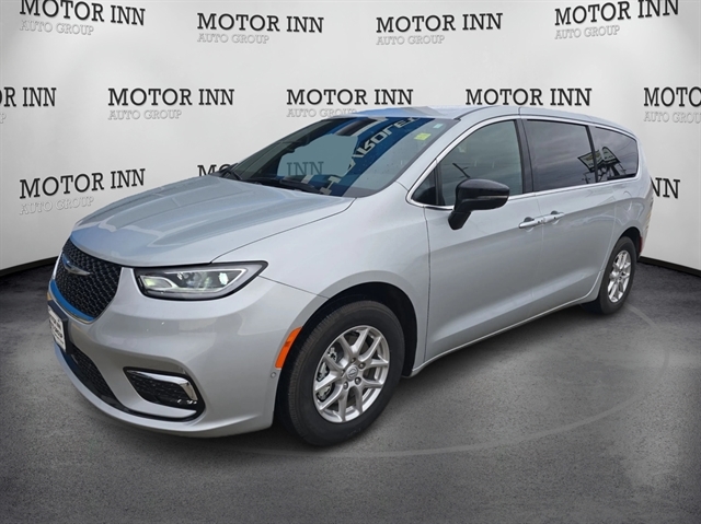 2026 Chrysler Pacifica Select FWD