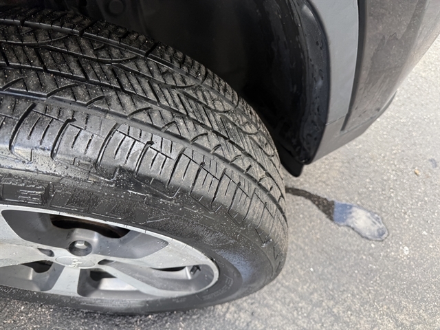 View vehicle photo 5