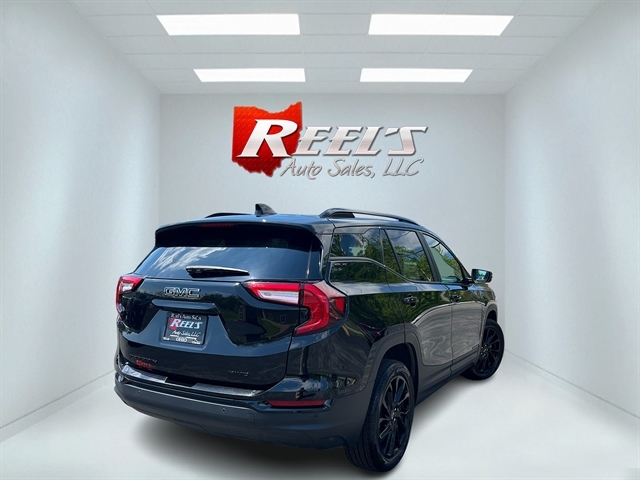 View vehicle photo 6