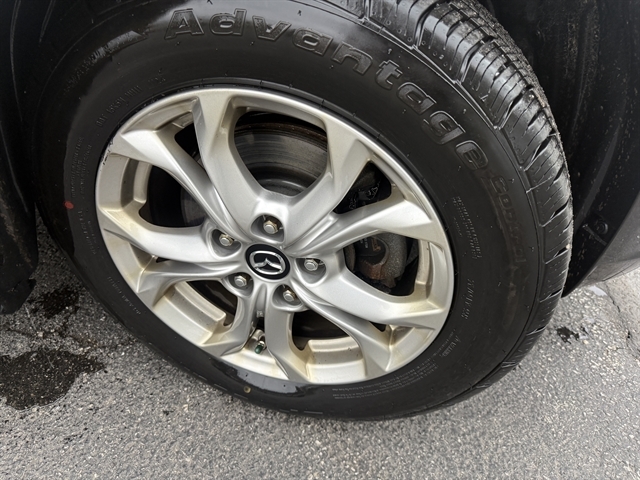 View vehicle photo 5