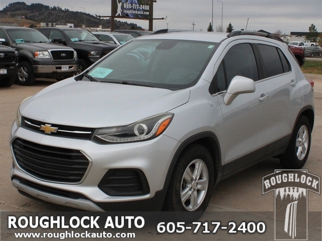 Silver Ice Metallic 2017 Chevrolet Trax SUV / Crossover Front-Wheel Drive Automatic