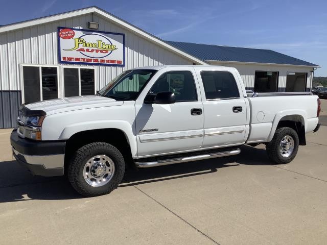2004 CHEVROLET SILVERADO 2500HD LS 2500 HD CREW CAB 4X4 LOW MILES NO RUST MUST SEE!!!!