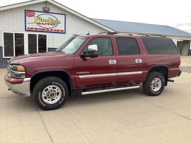2004 GMC YUKON XL SLT QUADS LEATHER 8.1 V8-AUTO LOW MILES NO RUST!!!