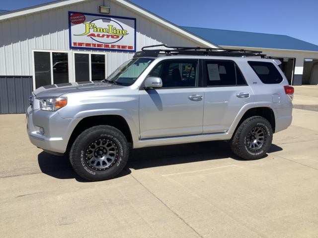 2010 TOYOTA 4RUNNER SR5 ALLOYS 4X4 LOW MILES!!!